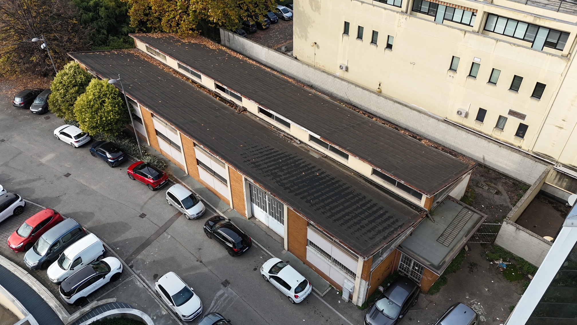 Legnano Capannone artigianale/Produttivo con area esterna